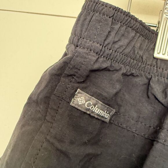 Columbia Women’s XL Black Athletic Shorts - Picture 4 of 5